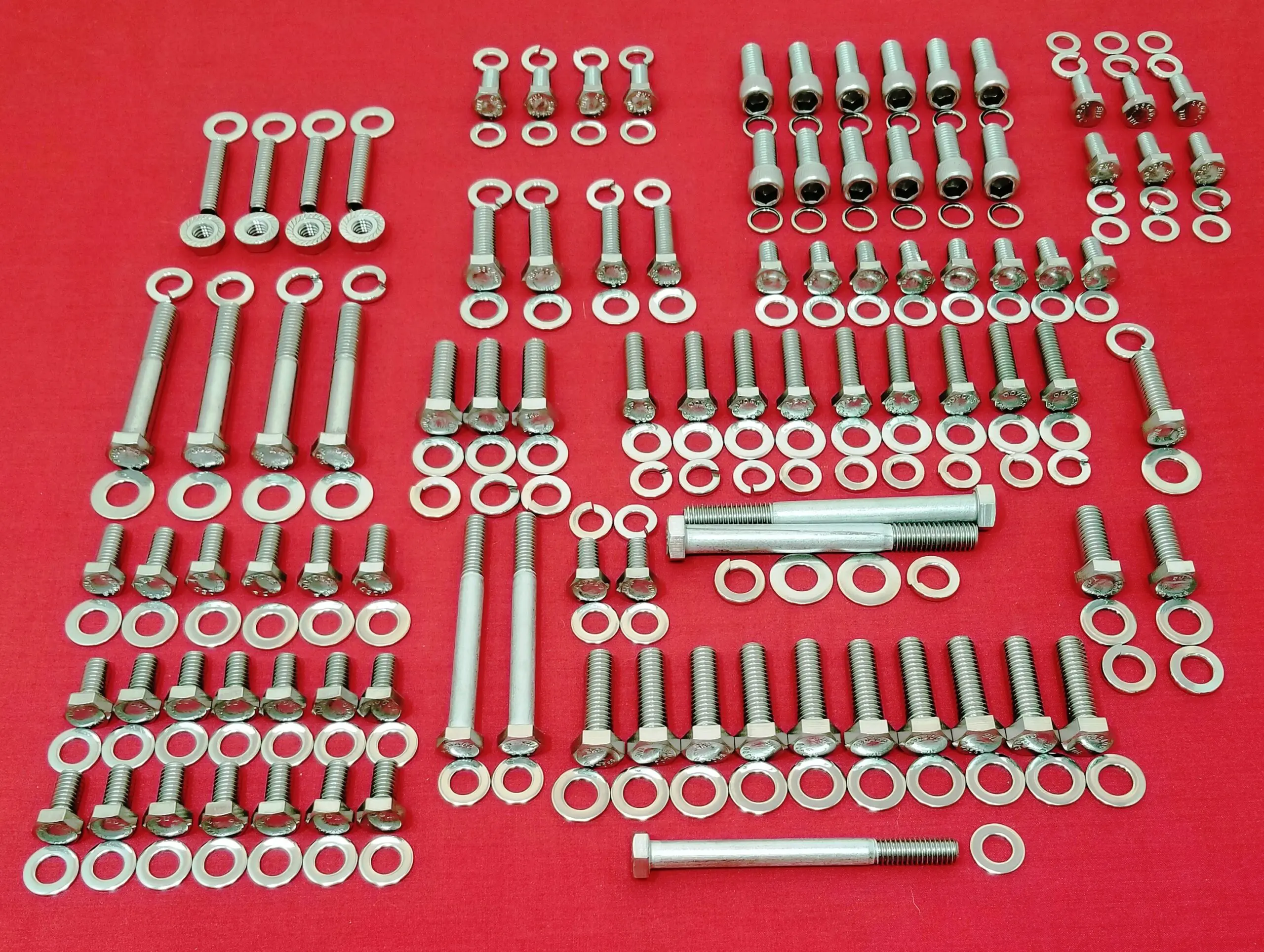 Pontiac V-8 Stainless Steel Engine Hex Bolt Kit